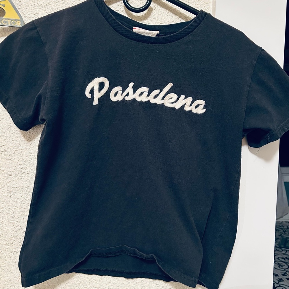 Black Short Sleeve Crew Neck Tee with Pasadena Script